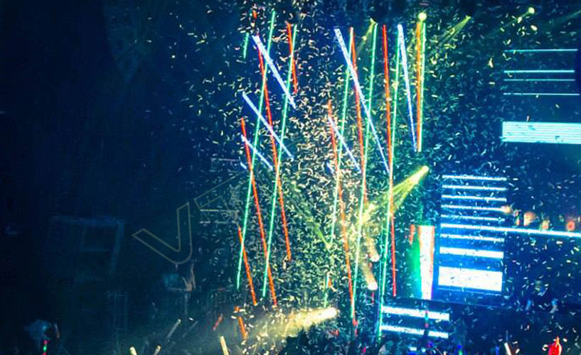 美國(guó)好萊塢戶外DJ秀 LED共形屏iDot-P30項(xiàng)目