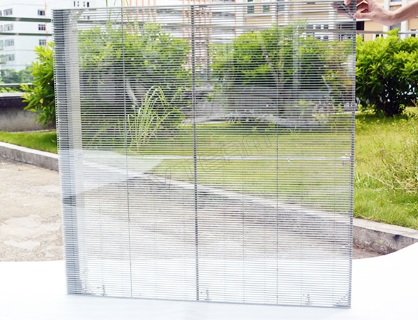 LED透明屏耗電量大嗎？教你如何評(píng)估費(fèi)用