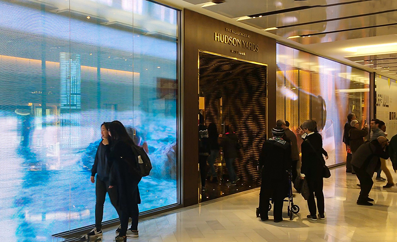 美國紐約哈德遜城市廣場櫥窗透明屏項目