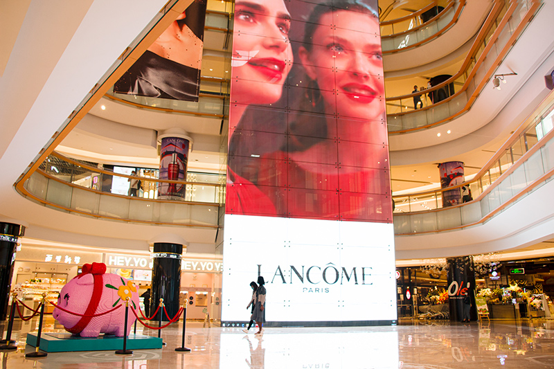 深圳益田假日廣場(chǎng)觀光電梯顯示屏項(xiàng)目