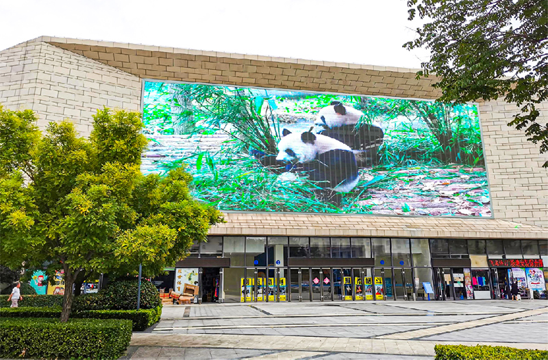 青島城陽(yáng)體育館LED格柵屏項(xiàng)目 
